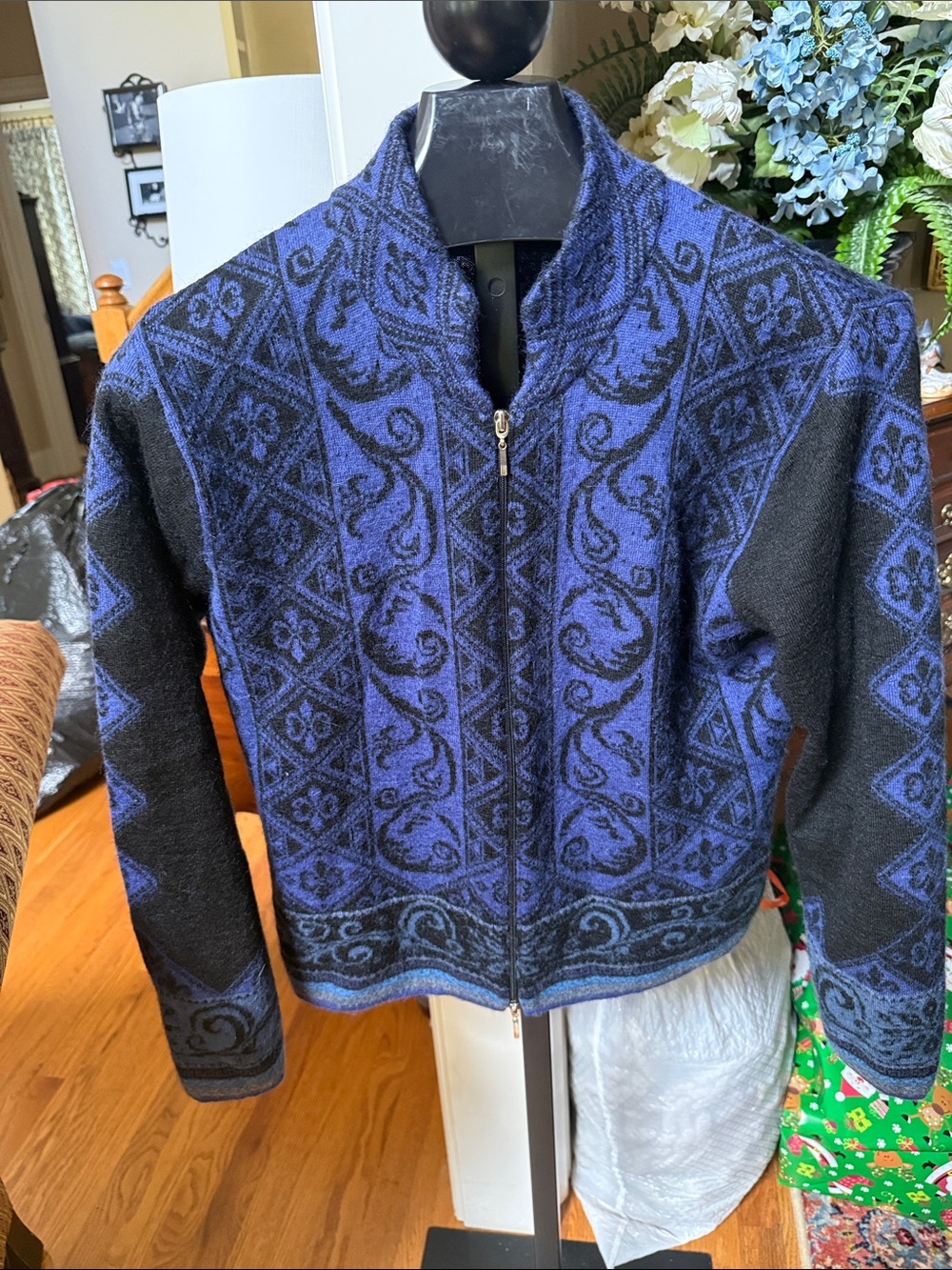 Alpaca zip front sweater from Peru XLFits like L